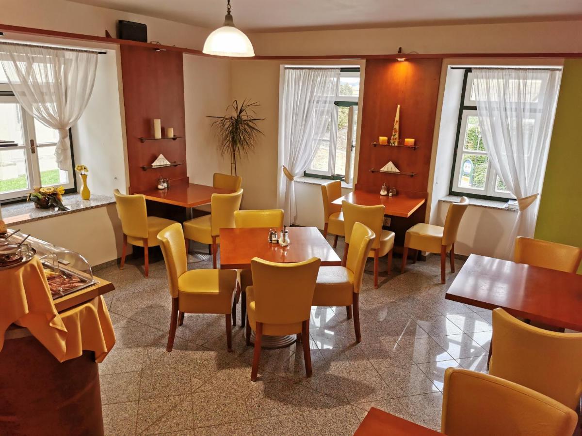 Rezidence Zvon Hotel Znojmo Buitenkant foto