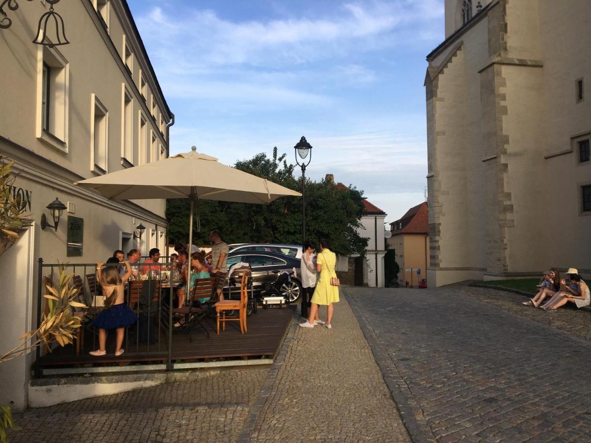 Rezidence Zvon Hotel Znojmo Buitenkant foto